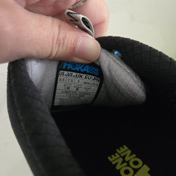 NEW Hoka Mafate Three2 Athletic Hiking Running Sneakers Shoes Black Yellow 8.5 - Picture 10 of 10